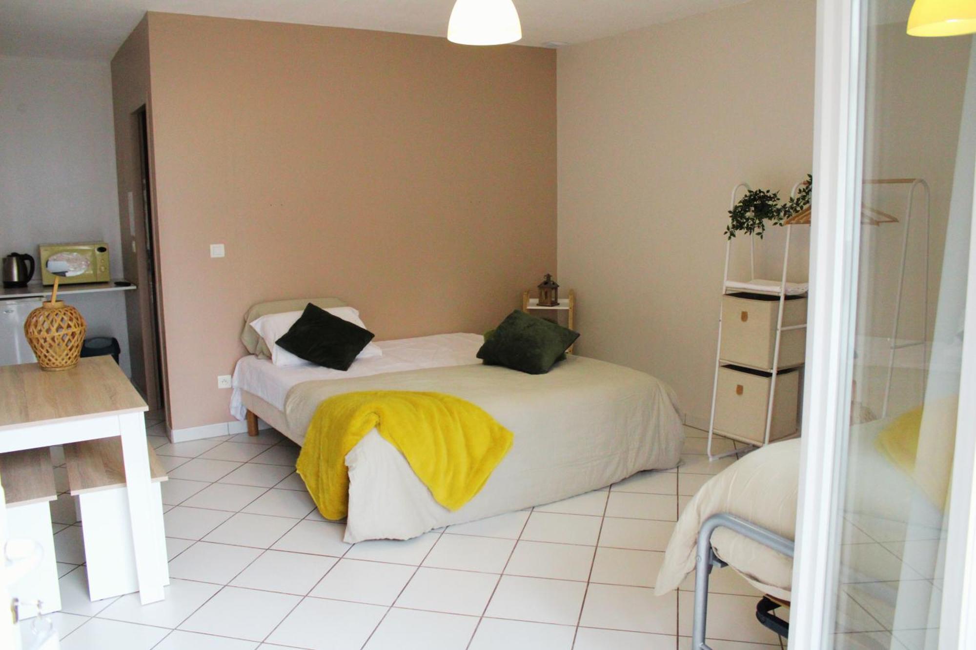 Bungalows & Rooms - Git'Ostal Carcassonne Zewnętrze zdjęcie