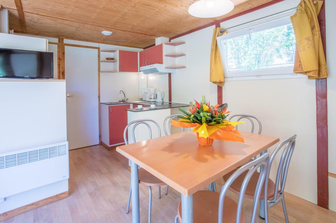 Bungalows & Rooms - Git'Ostal Carcassonne Zewnętrze zdjęcie